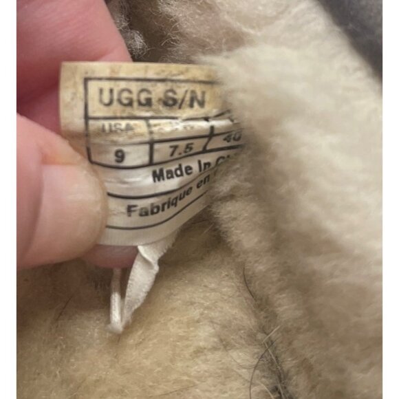 UGG Brett Taupe Moccasin Slippers Sheepskin Suede 1005531 Womens 9 (1c45) - Picture 7 of 7